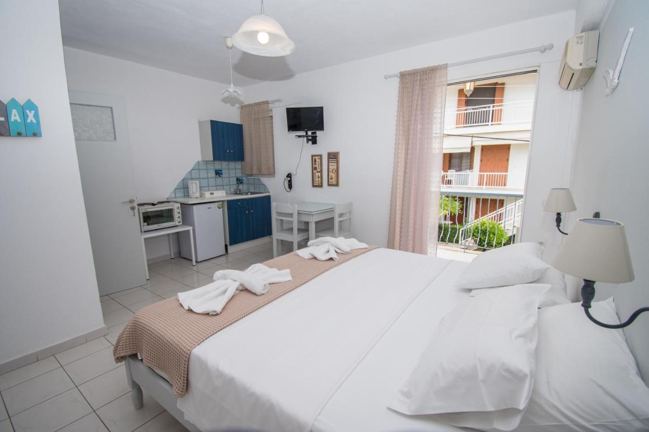 Alexandros Lejlighedshotel Poros Town Eksteriør billede
